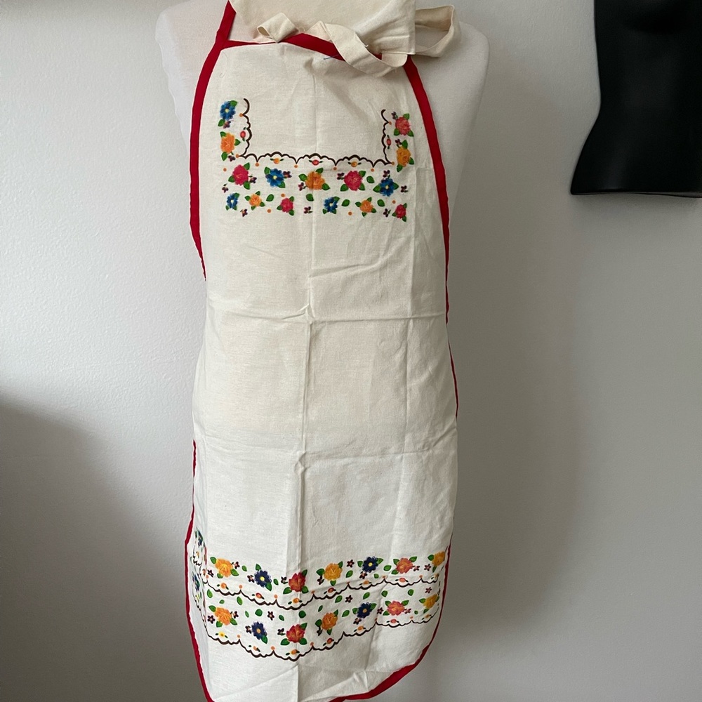 Mayan Cook Delantal Apron Mexican style with floral embroidery print OS